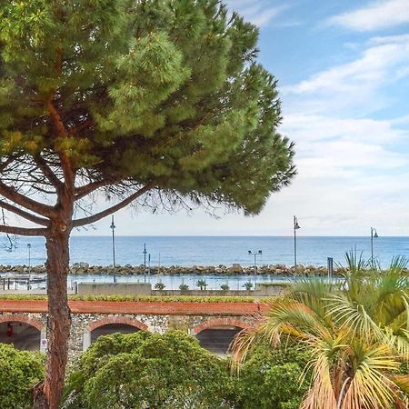 Nice Apartment In Moneglia With House Sea View Exterior photo